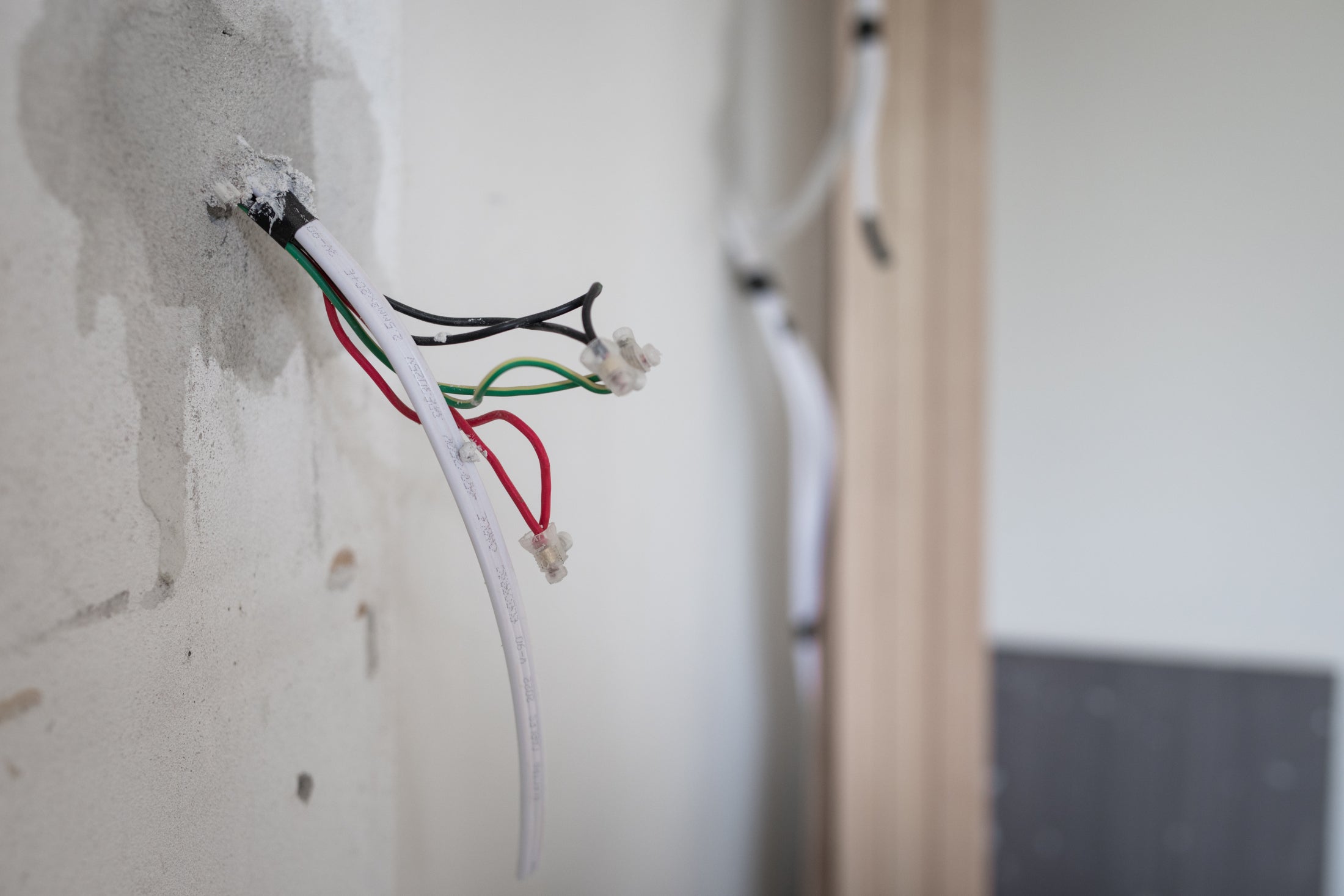 Are Nitrile Gloves Shock Resistant Armbrust American