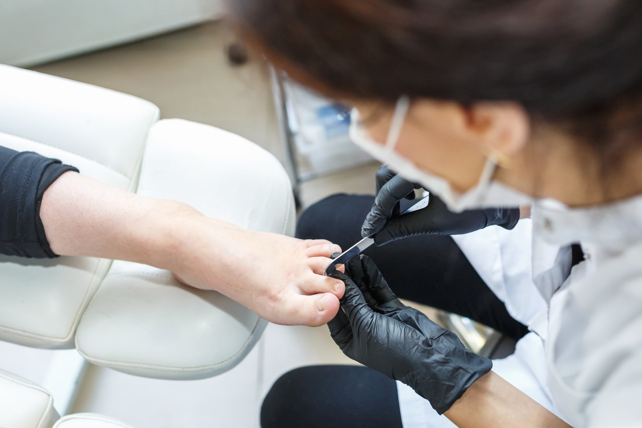 Are Nitrile Gloves Resistant to Acetone? Armbrust American